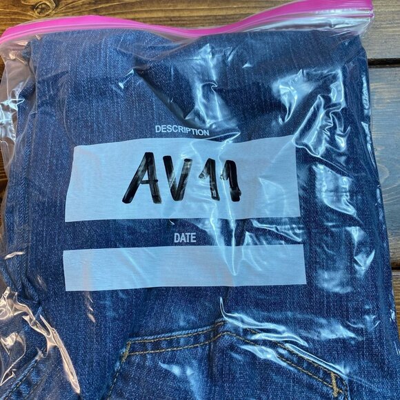 Anthropologie Pilcro Jeans Size 28 The Borrowed Boyfriend High Rise Distressed - Picture 10 of 10